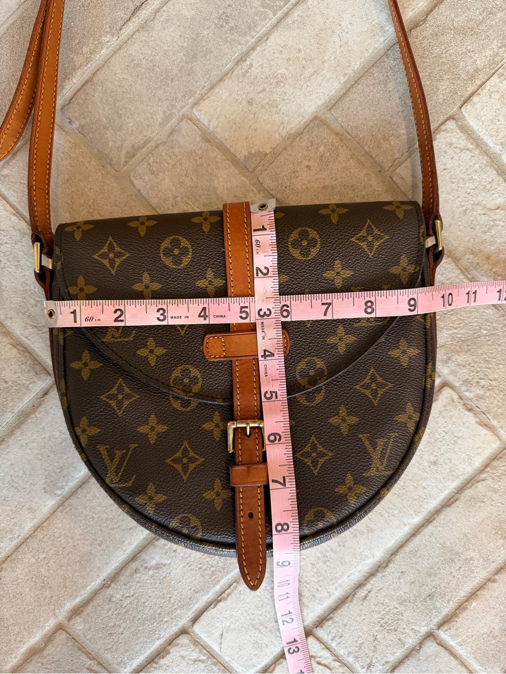 Louis Vuitton Authentic Chantilly Monogram Vintage Crossbody Bag - Picture 16 of 16